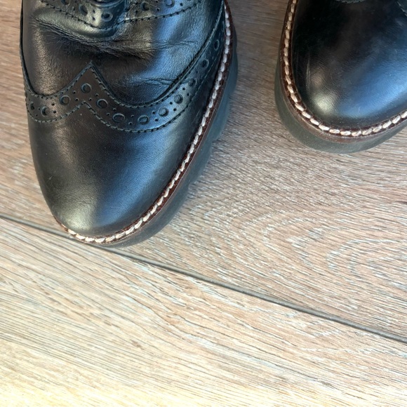 Gorgeous black boots! - Picture 5 of 16